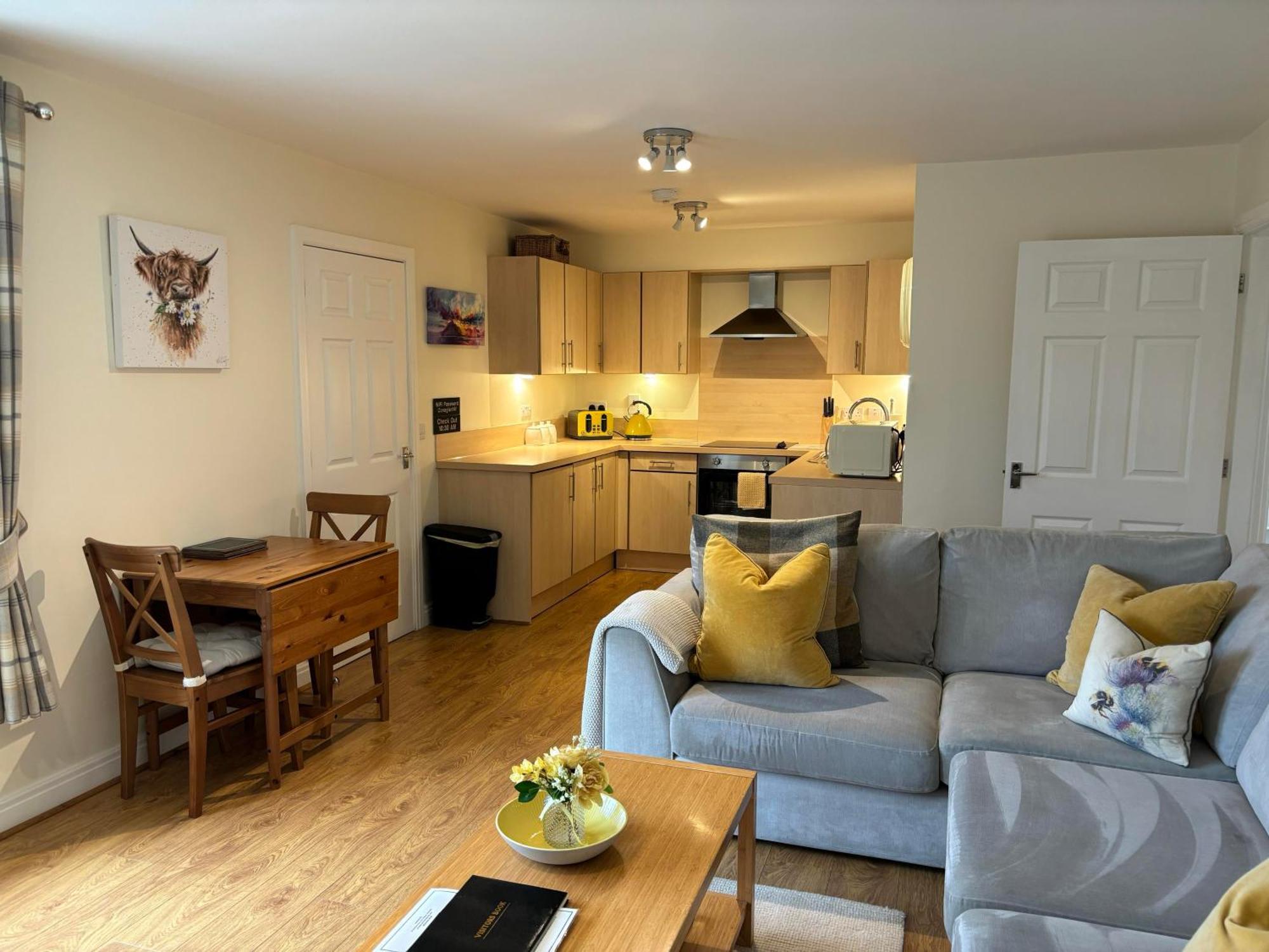 Conaglen, 2 Bedroom Lochside Flat Fort William Exterior foto